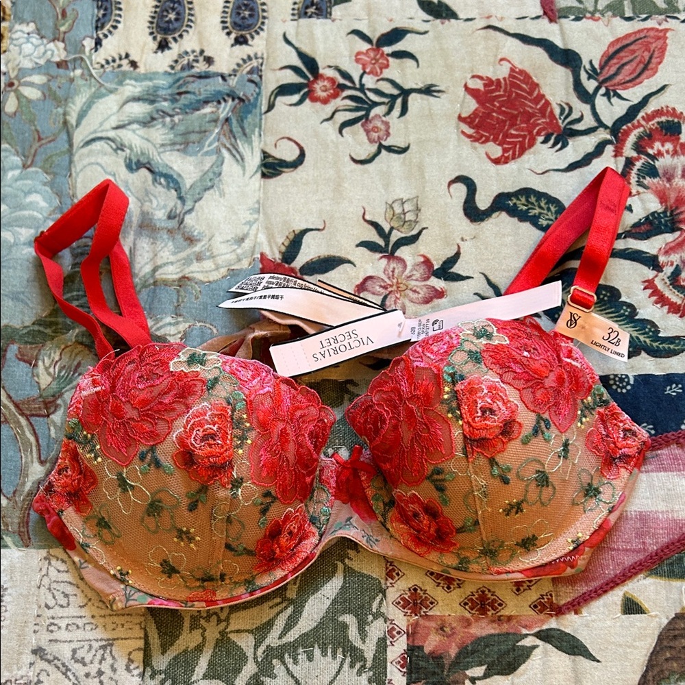 Victoria's Secret Red and Green Floral Lace Bra 32B NWT